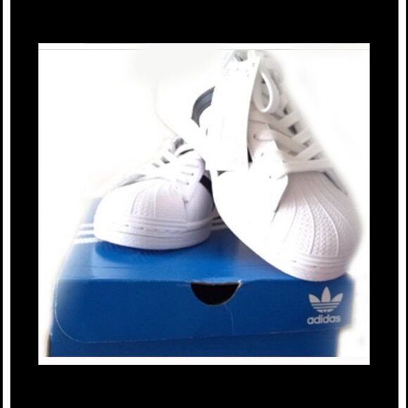 New Adidas Originals Superstar Genuine Leather Fashion Sneakers/Athletic/Tennis - Picture 3 of 14